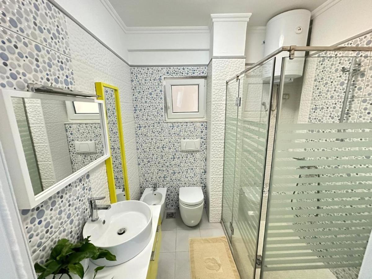 Sofia'S Holiday Apartment Vlorë エクステリア 写真