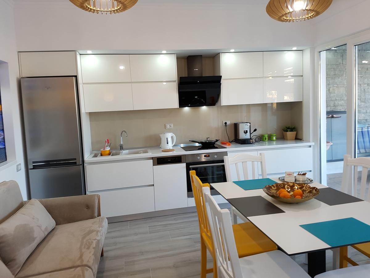 Sofia'S Holiday Apartment Vlorë エクステリア 写真